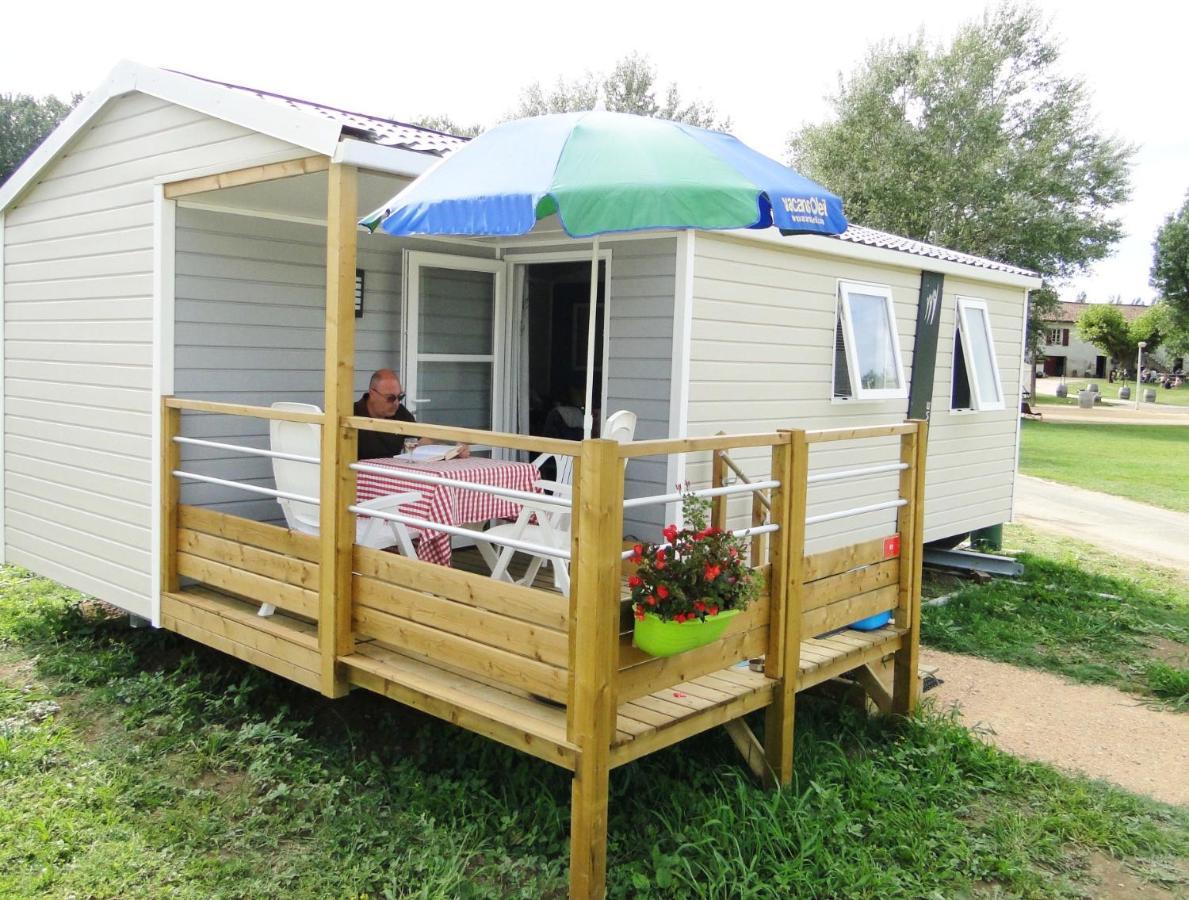 Camping Aux Rives Du Soleil Pont-de-Vaux Exteriér fotografie