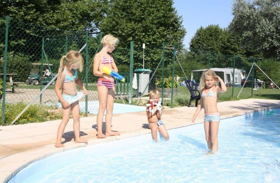 Camping Aux Rives Du Soleil Pont-de-Vaux Exteriér fotografie