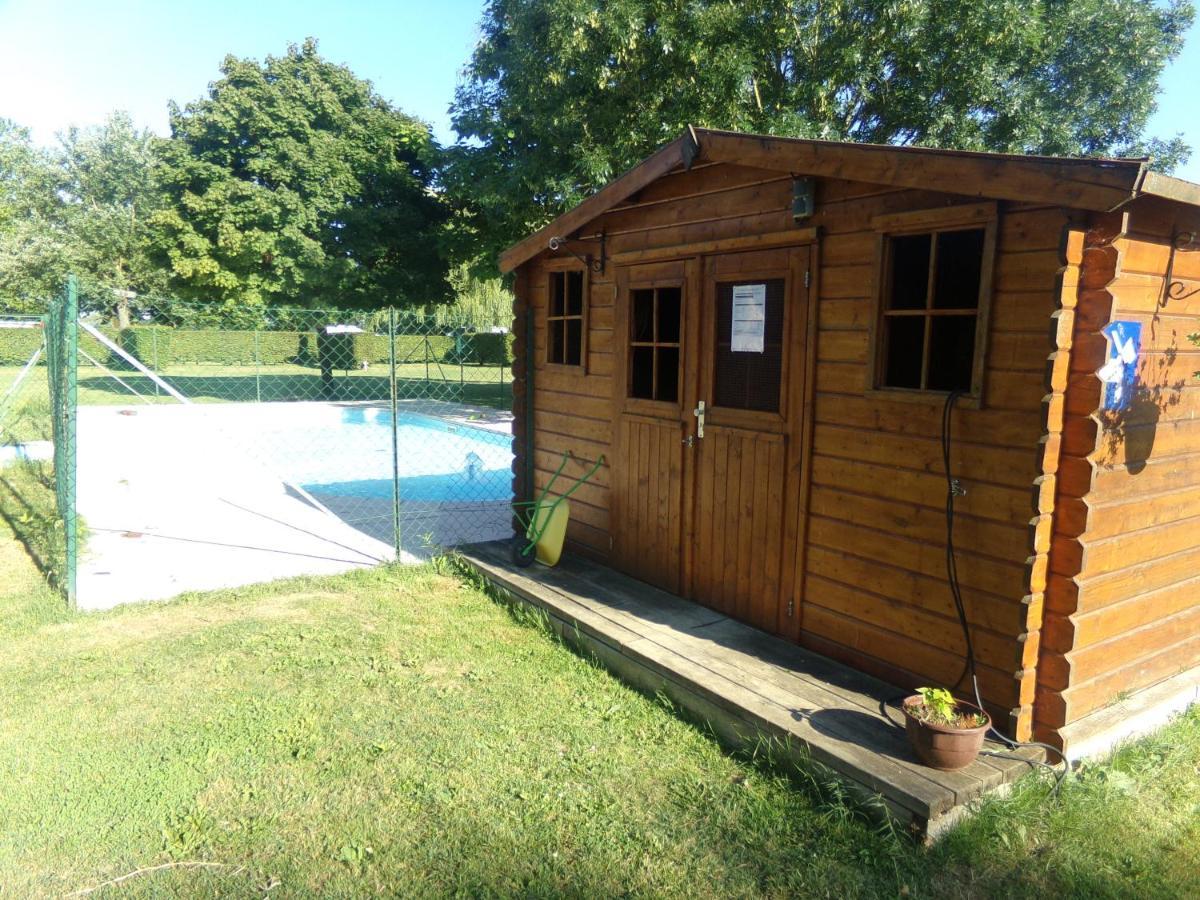 Camping Aux Rives Du Soleil Pont-de-Vaux Exteriér fotografie